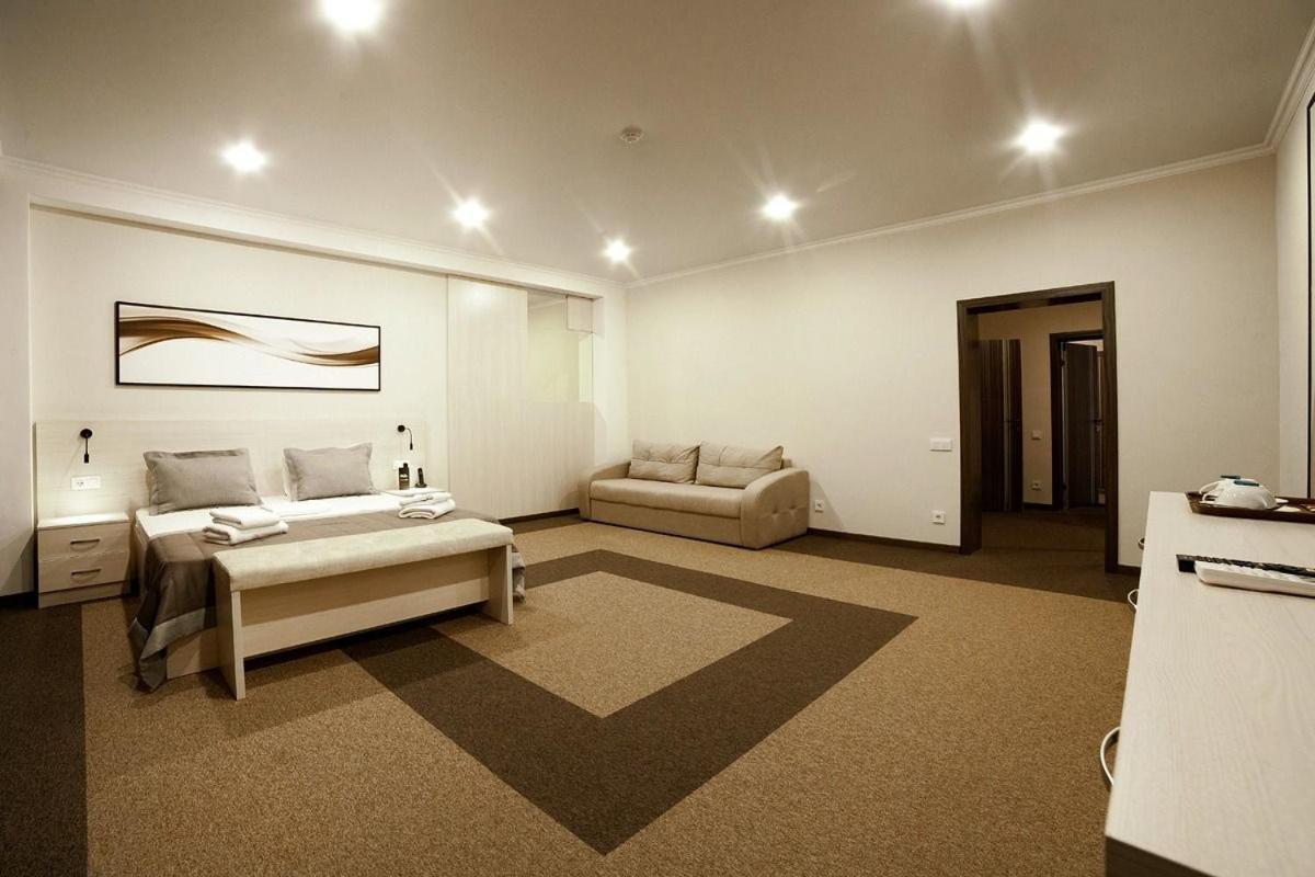 Meridian Karagandy Exterior foto