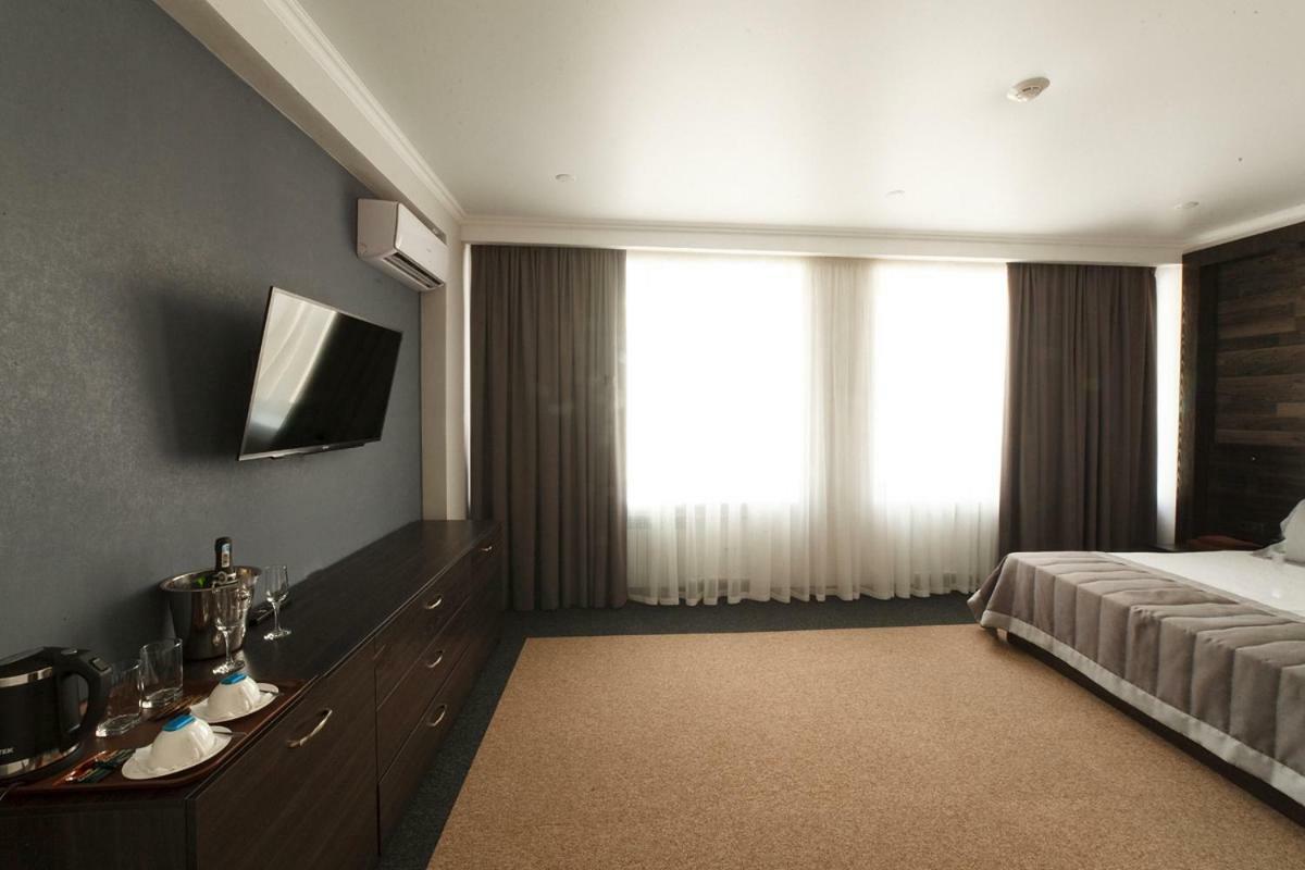 Meridian Karagandy Exterior foto